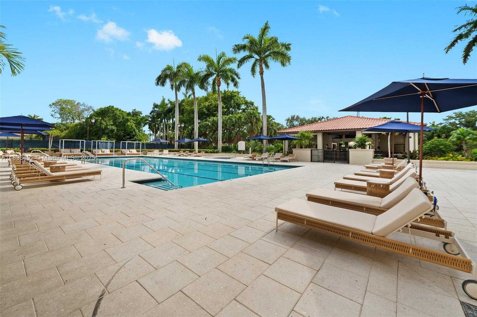 Small Image of 13633 DEERING BAY DR #225, Coral Gables Number 29