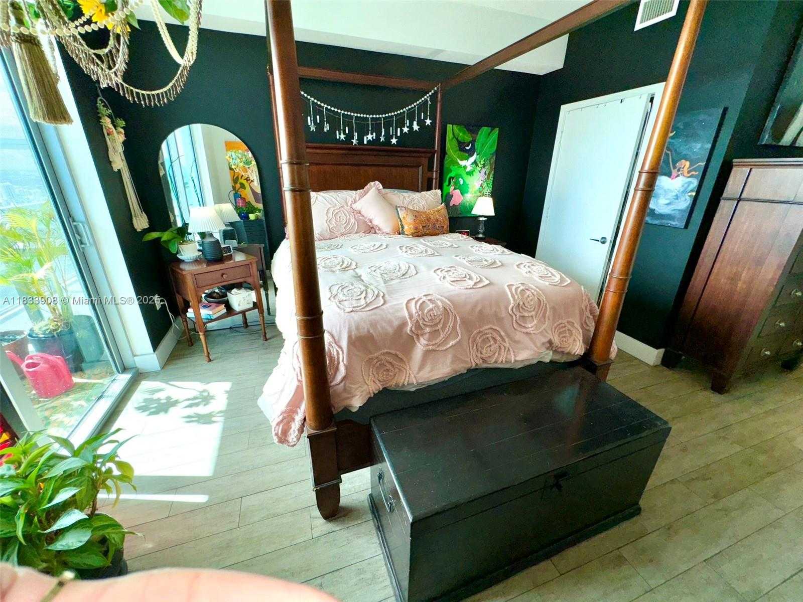 Small Image of 79 SOUTH WEST 12TH ST #3904S, Miami Number 11