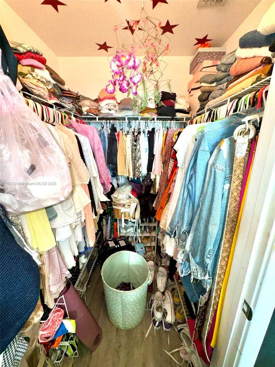 Small Image of 79 SOUTH WEST 12TH ST #3904S, Miami Number 15