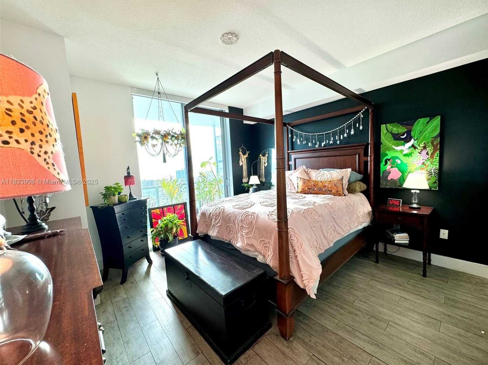 Small Image of 79 SOUTH WEST 12TH ST #3904S, Miami Number 9