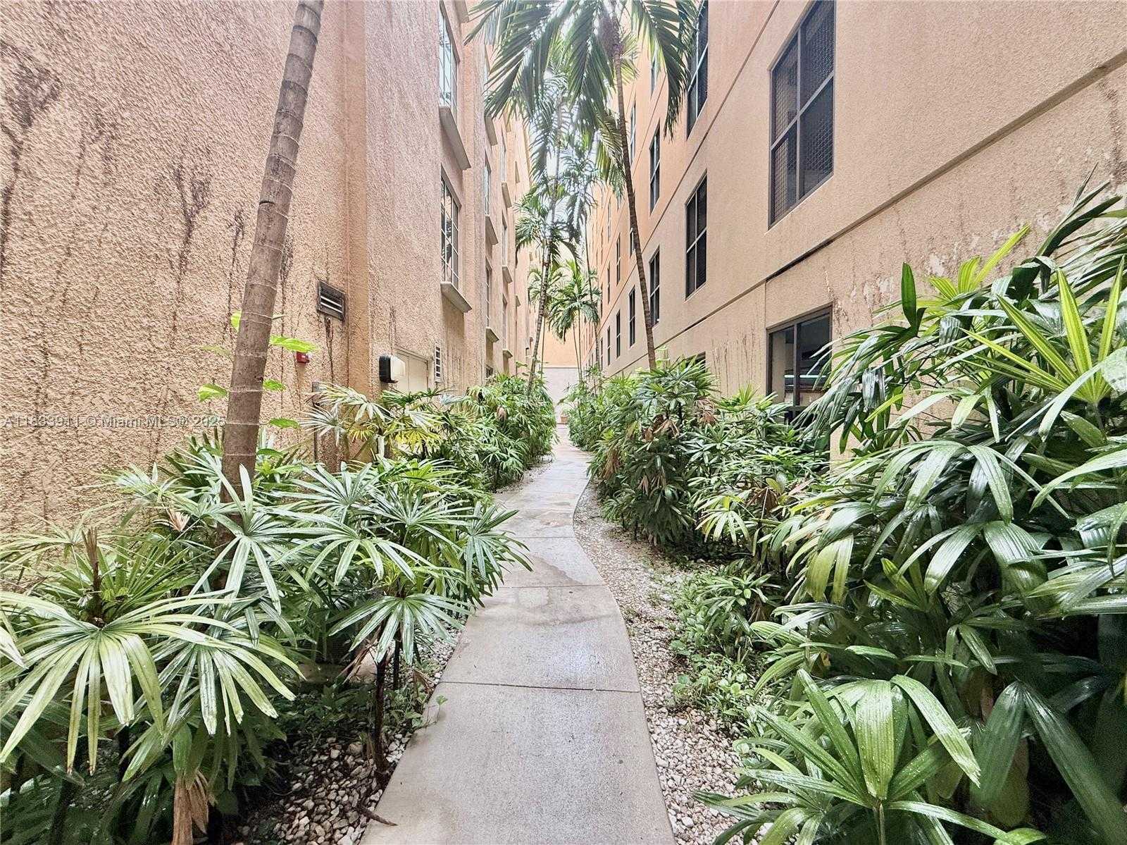 Small Image of 3001 NORTH EAST 185TH ST #112, Aventura Number 16