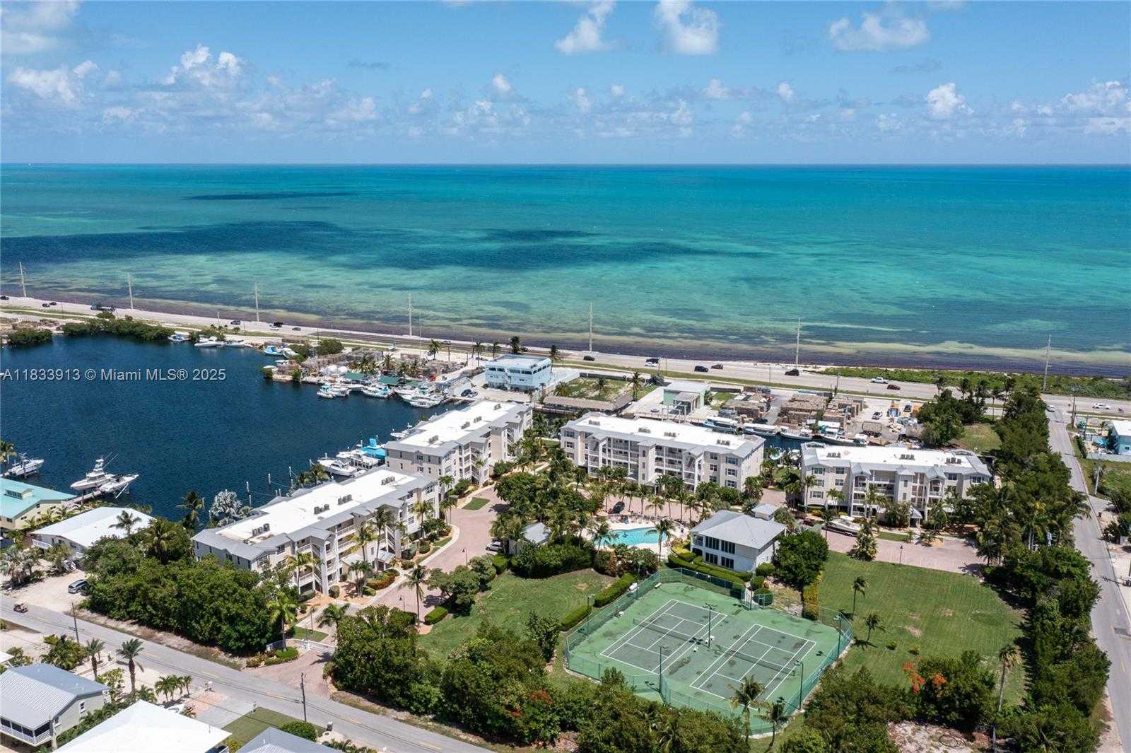 Small Image of 101 GULFVIEW DR #202, Key Colony Number 8