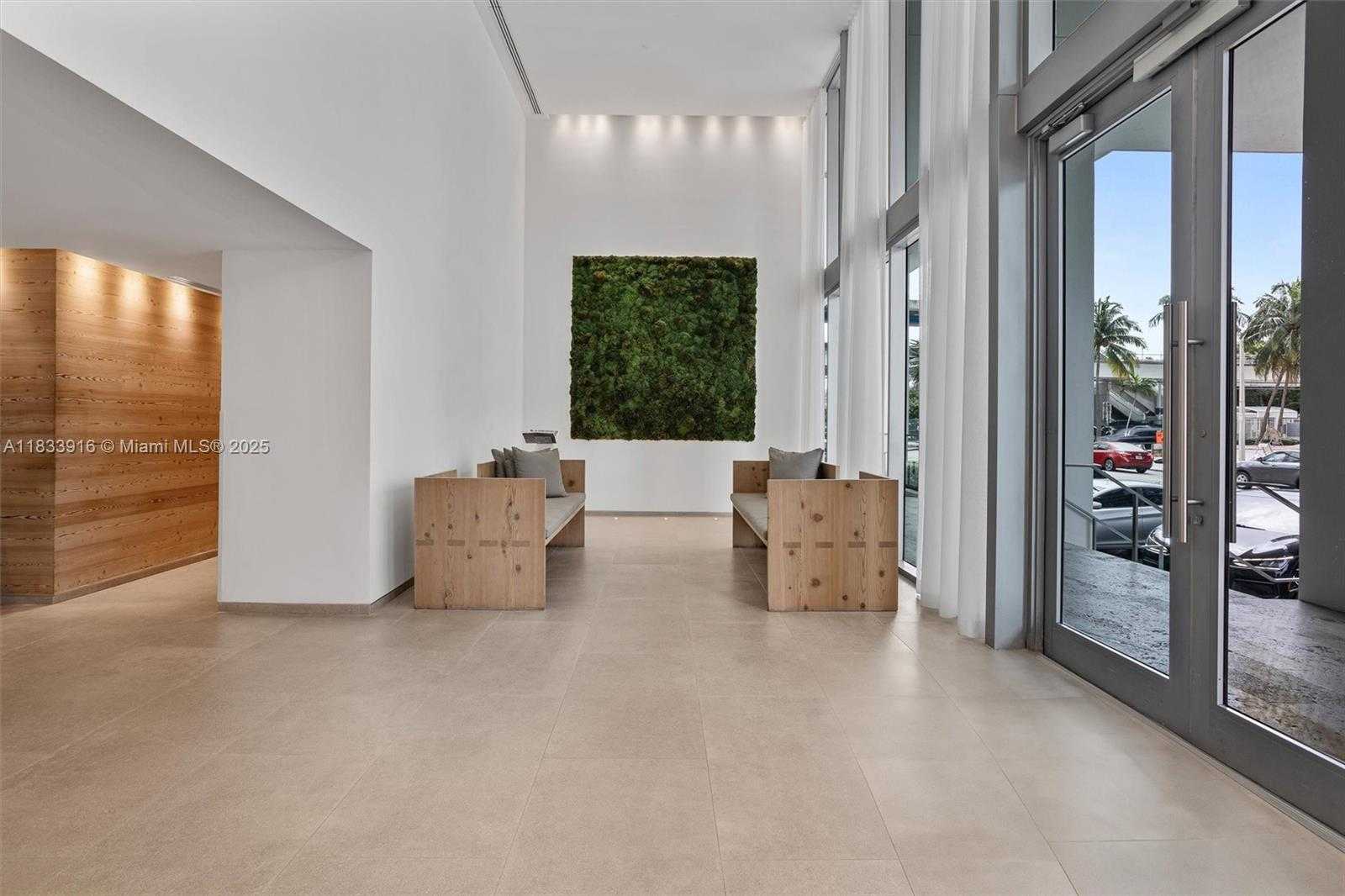 Small Image of 1040 BISCAYNE BLVD #2108, Miami Number 22