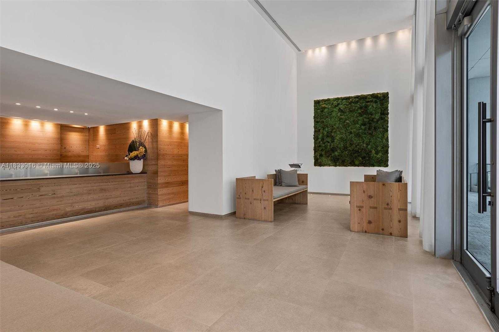Small Image of 1040 BISCAYNE BLVD #2108, Miami Number 23