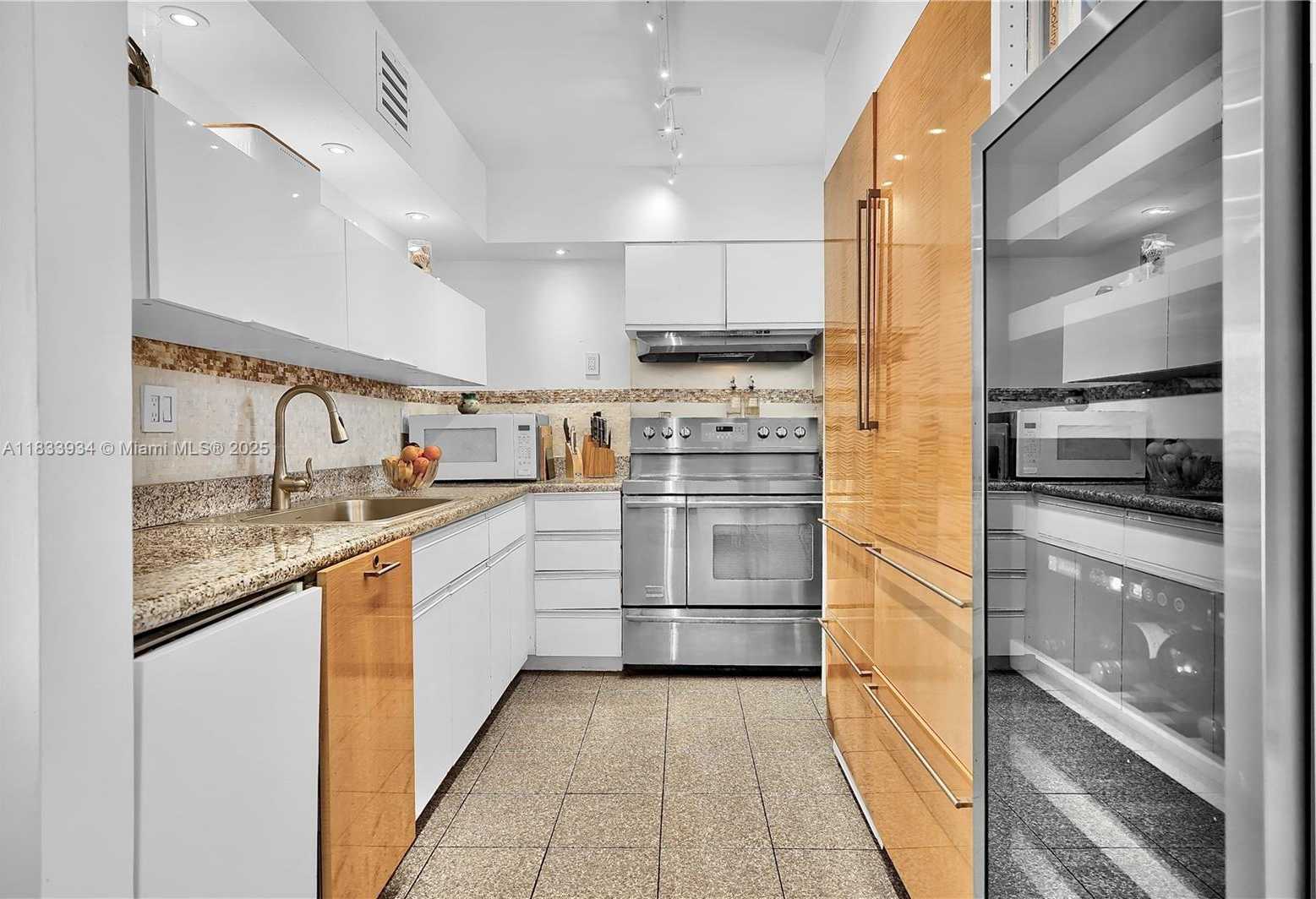 Small Image of 770 NORTH EAST 69TH ST #4I, Miami Number 4