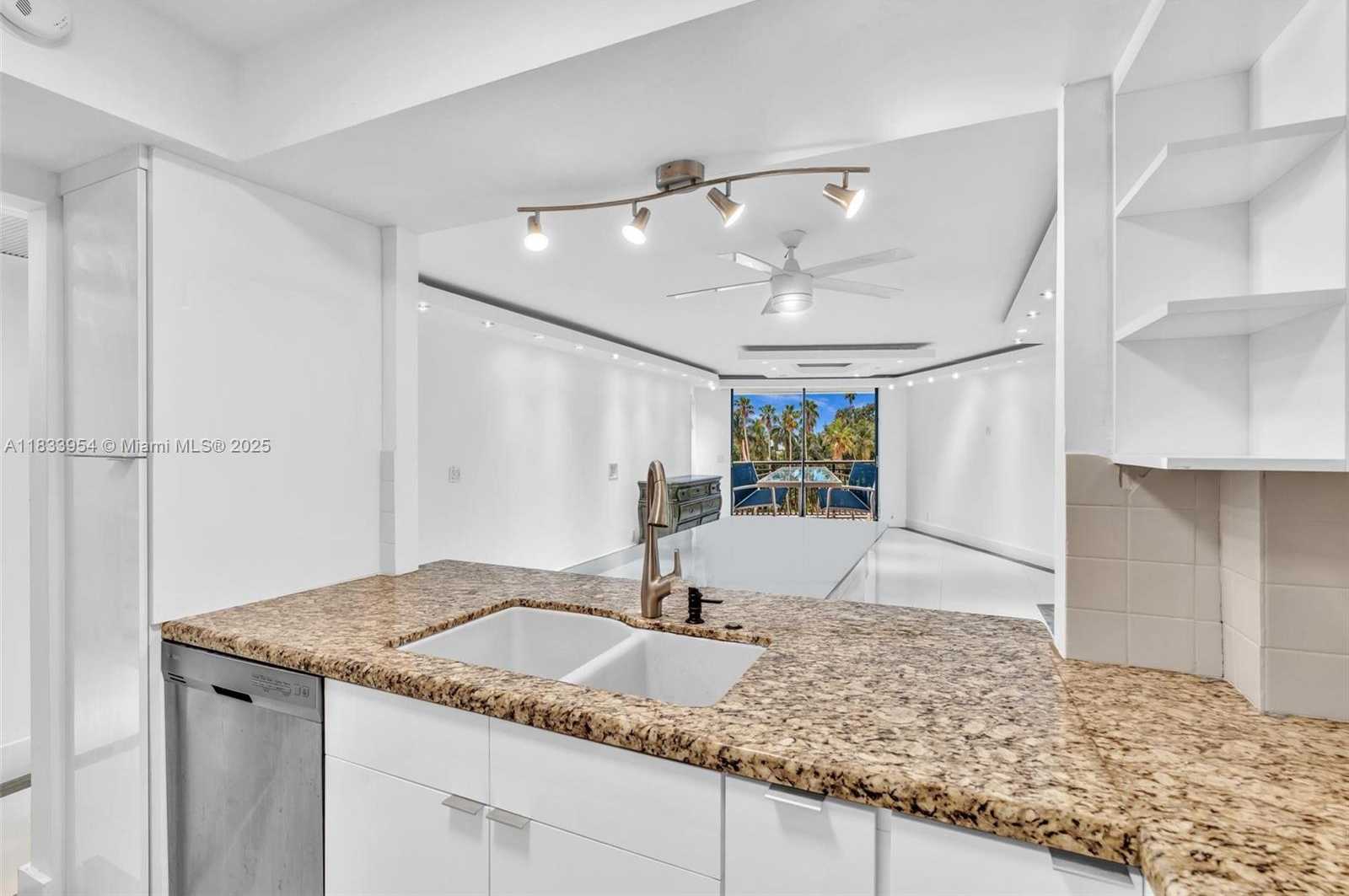 Small Image of 3800 NORTH HILLS DR #312, Hollywood Number 12