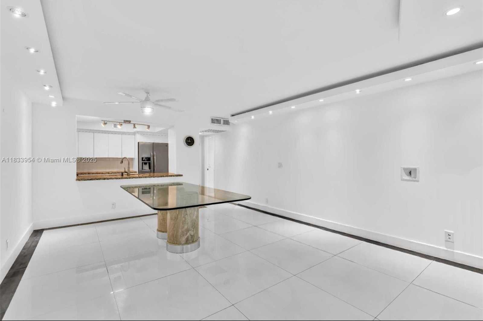 Small Image of 3800 NORTH HILLS DR #312, Hollywood Number 16