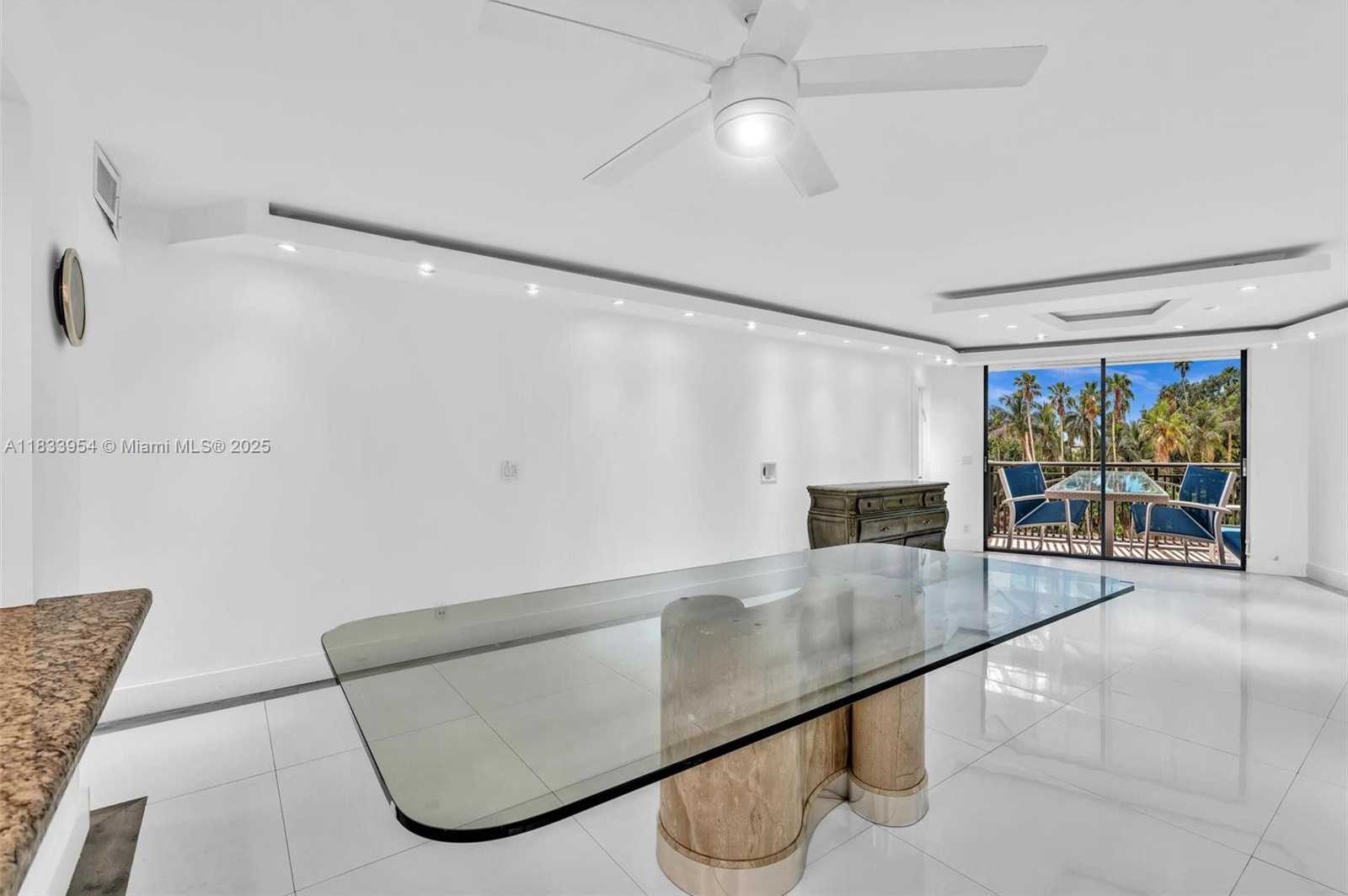 Small Image of 3800 NORTH HILLS DR #312, Hollywood Number 17