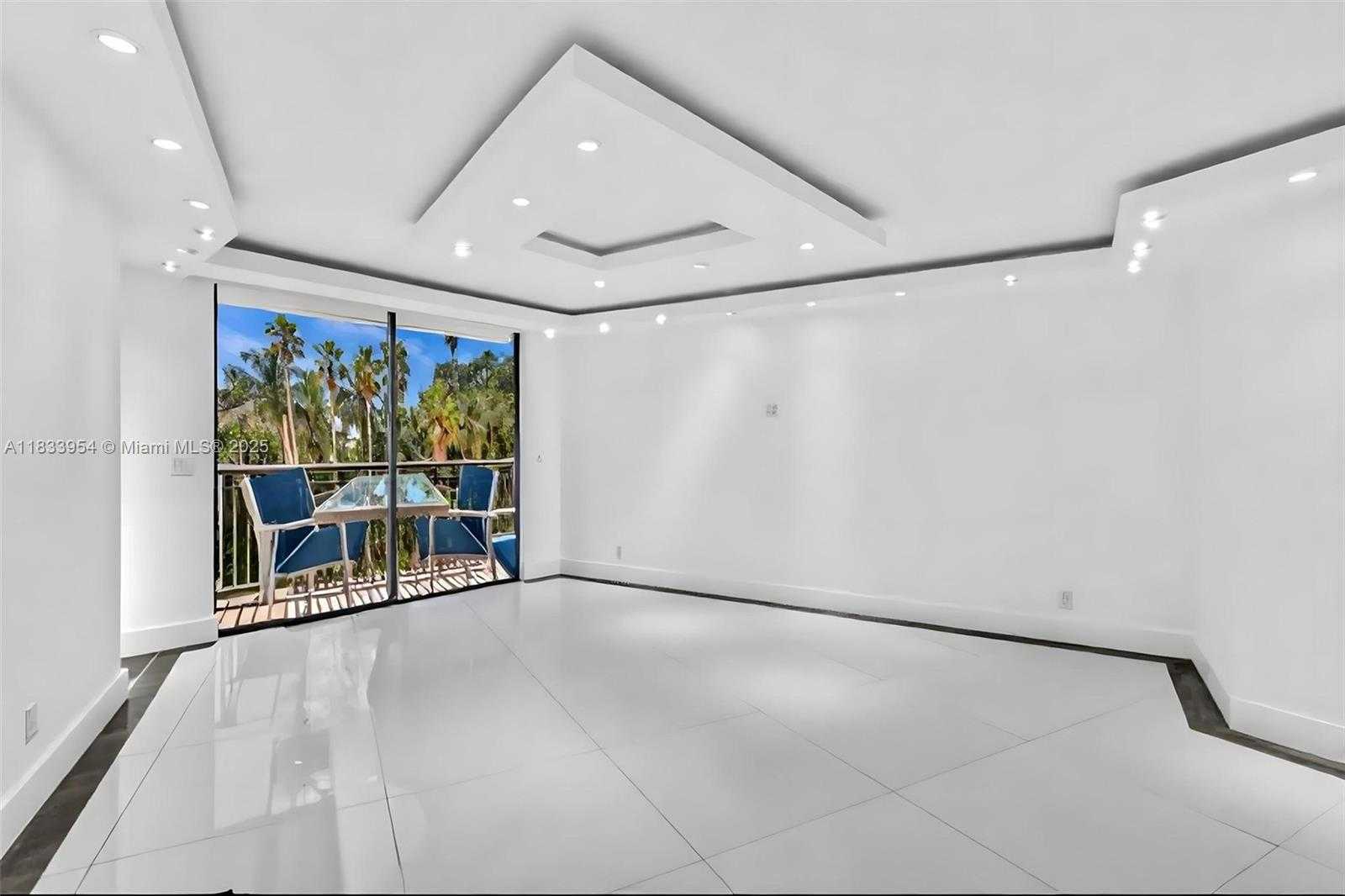 Small Image of 3800 NORTH HILLS DR #312, Hollywood Number 20