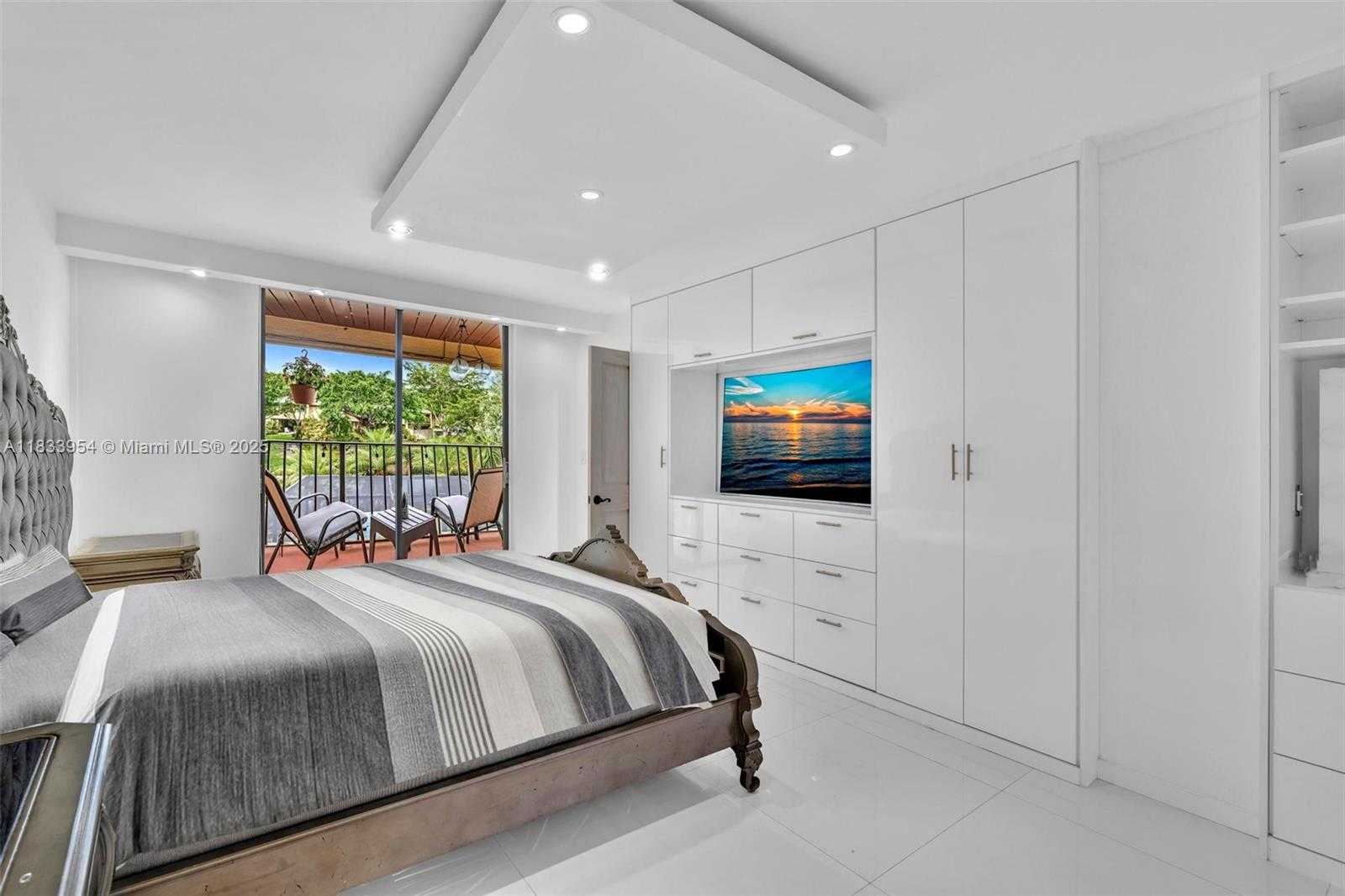 Small Image of 3800 NORTH HILLS DR #312, Hollywood Number 26