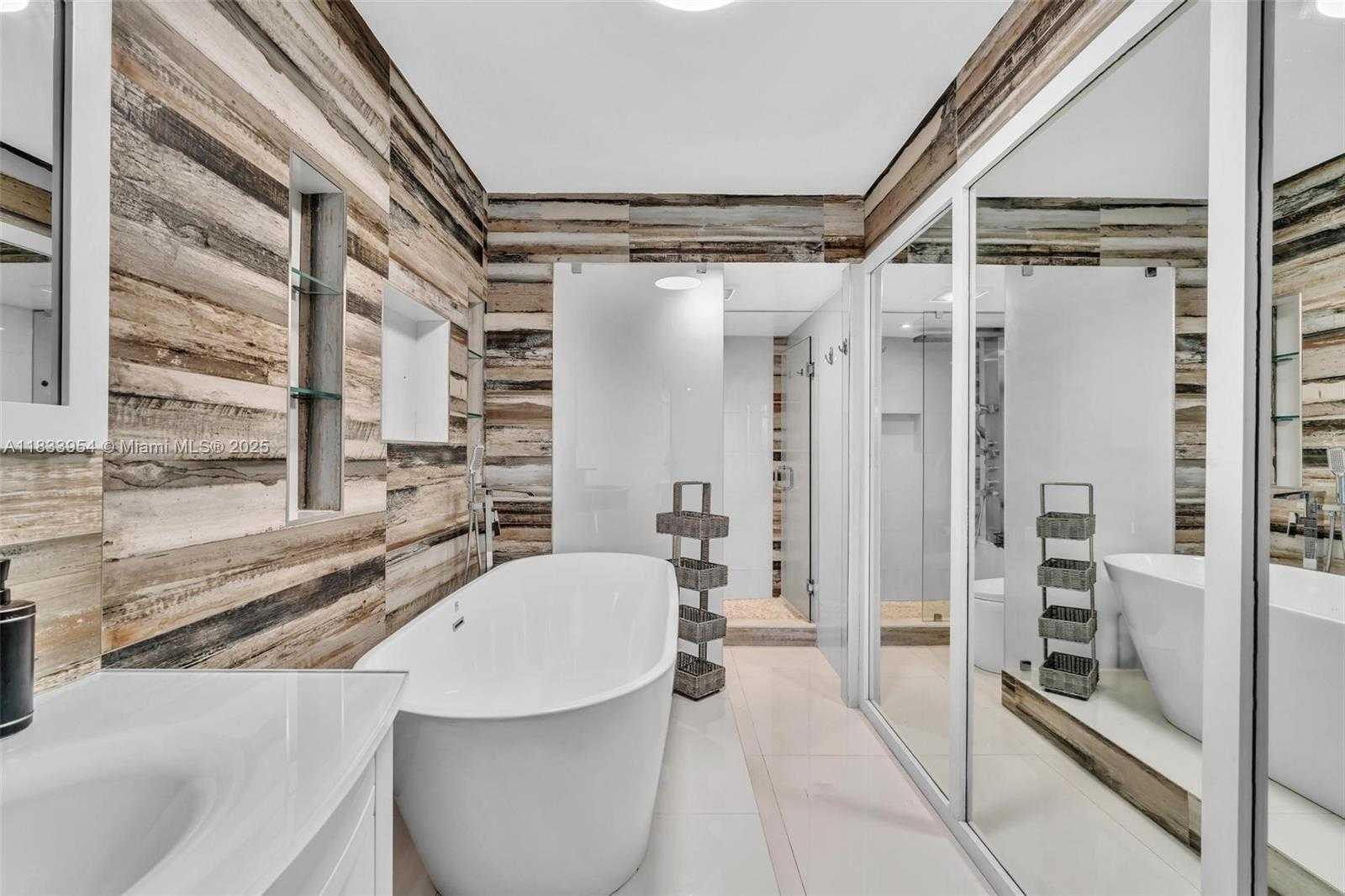Small Image of 3800 NORTH HILLS DR #312, Hollywood Number 34