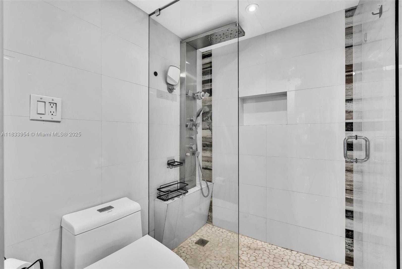 Small Image of 3800 NORTH HILLS DR #312, Hollywood Number 35