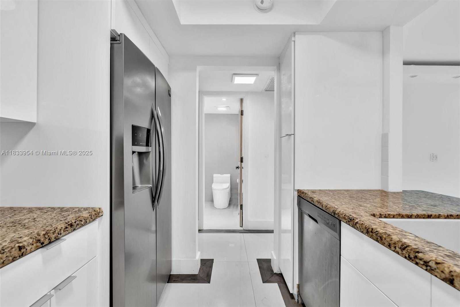 Small Image of 3800 NORTH HILLS DR #312, Hollywood Number 37