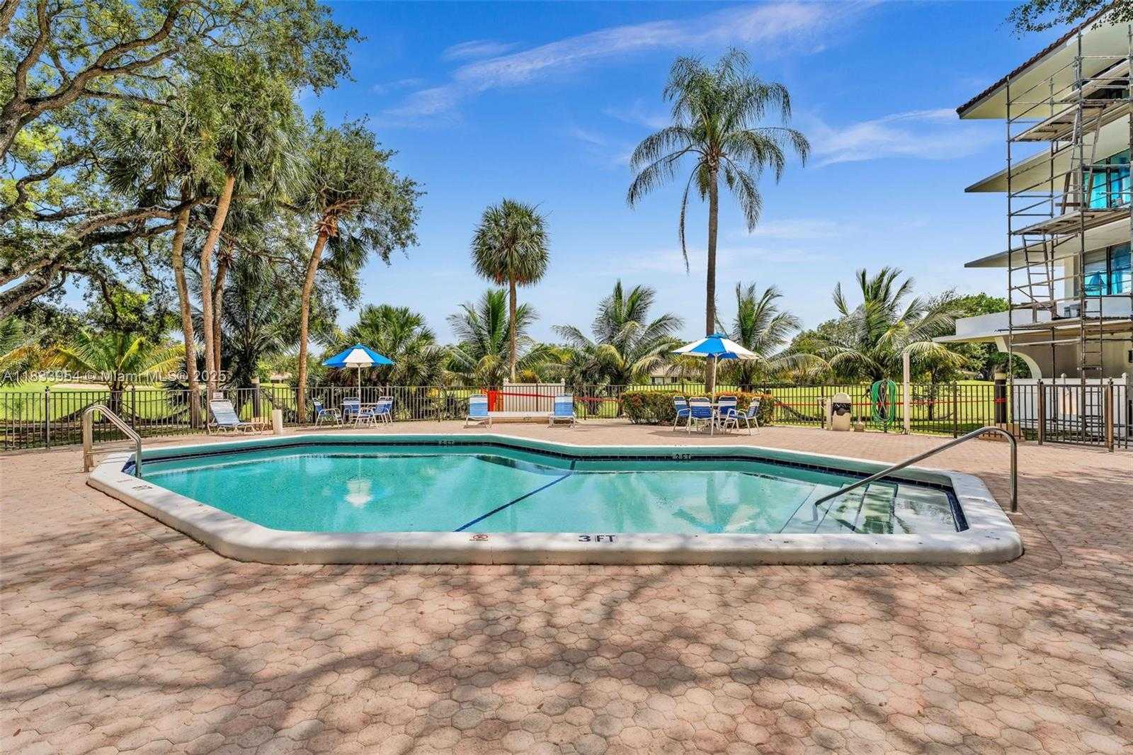 Small Image of 3800 NORTH HILLS DR #312, Hollywood Number 40