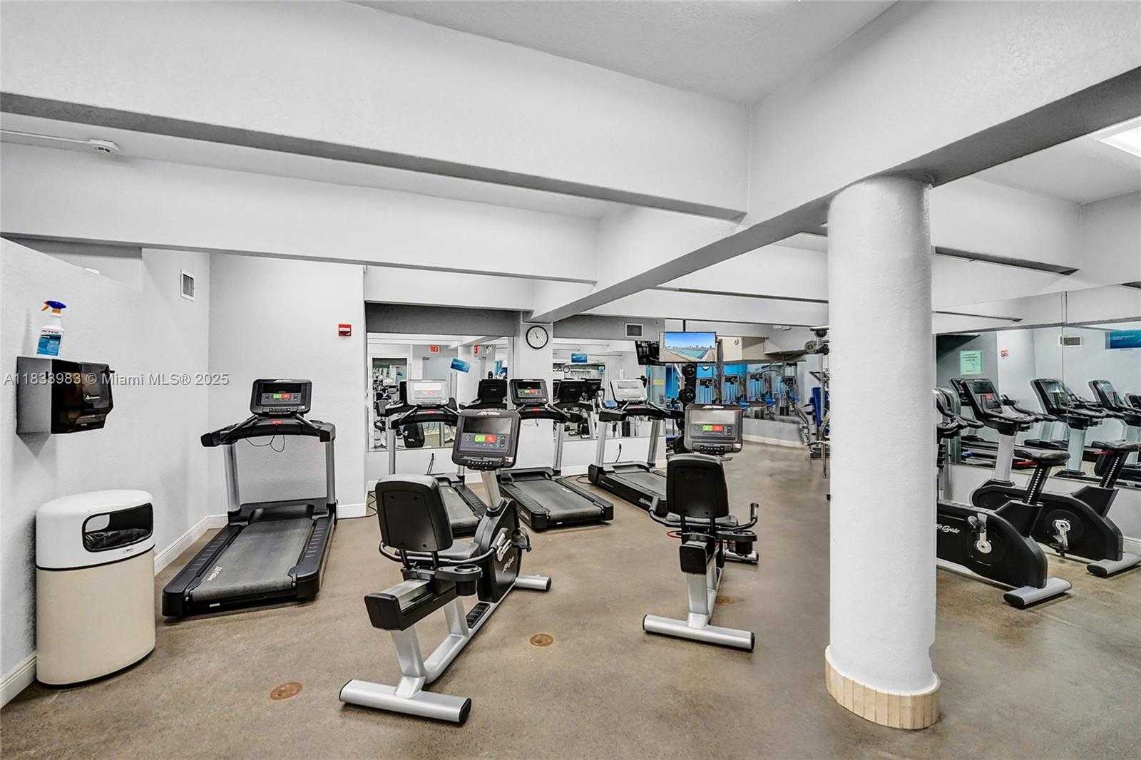 Small Image of 1880 SOUTH OCEAN DR #503, Hallandale Beach Number 24