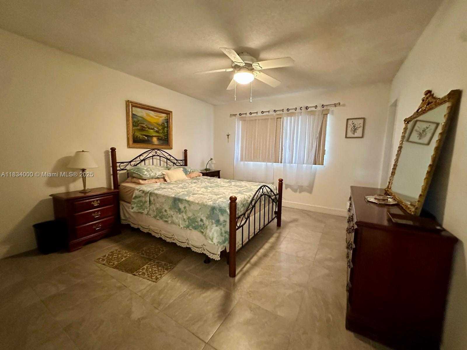 Small Image of 5300 WASHINGTON ST #N318, Hollywood Number 3