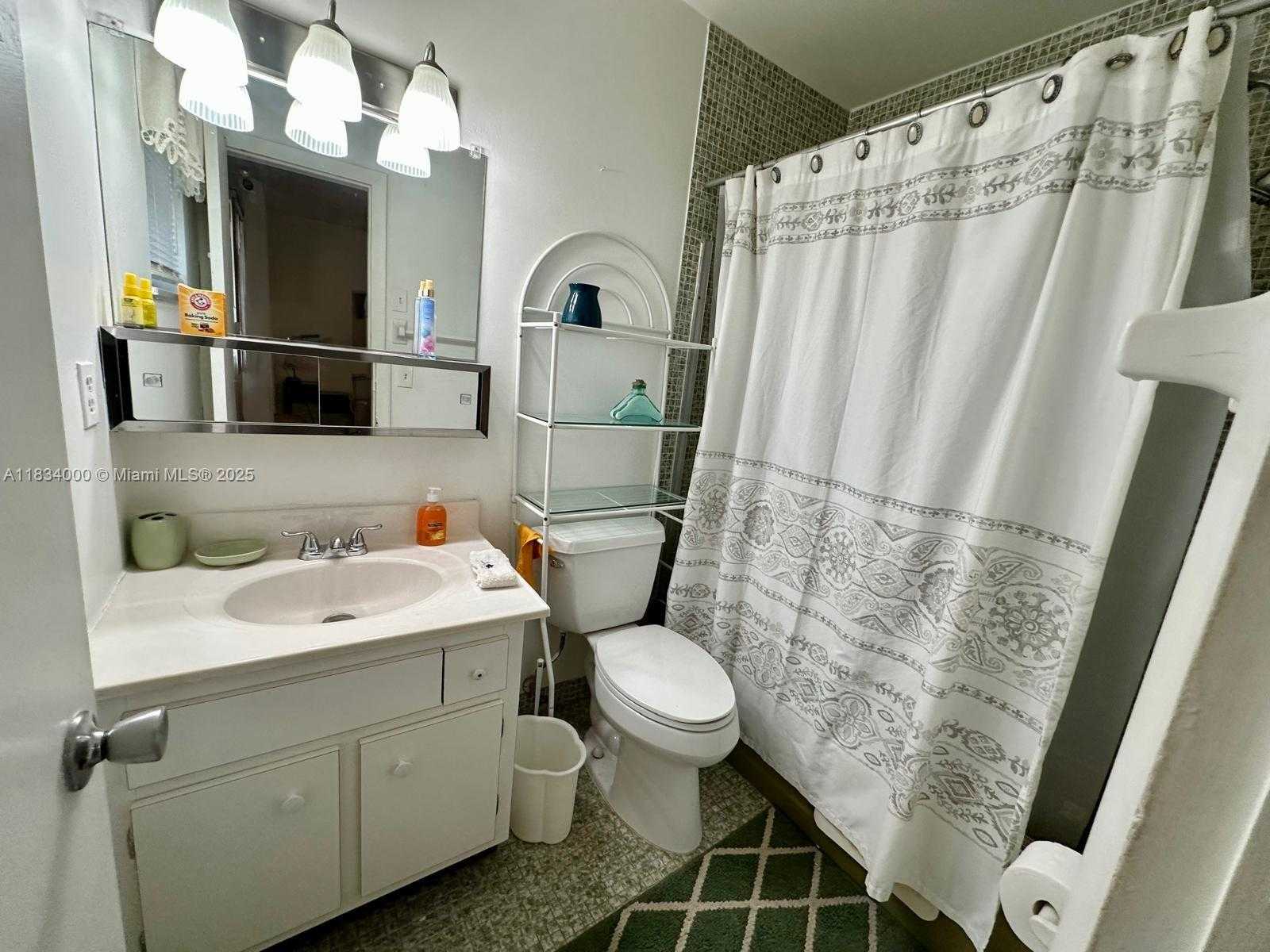 Small Image of 5300 WASHINGTON ST #N318, Hollywood Number 4