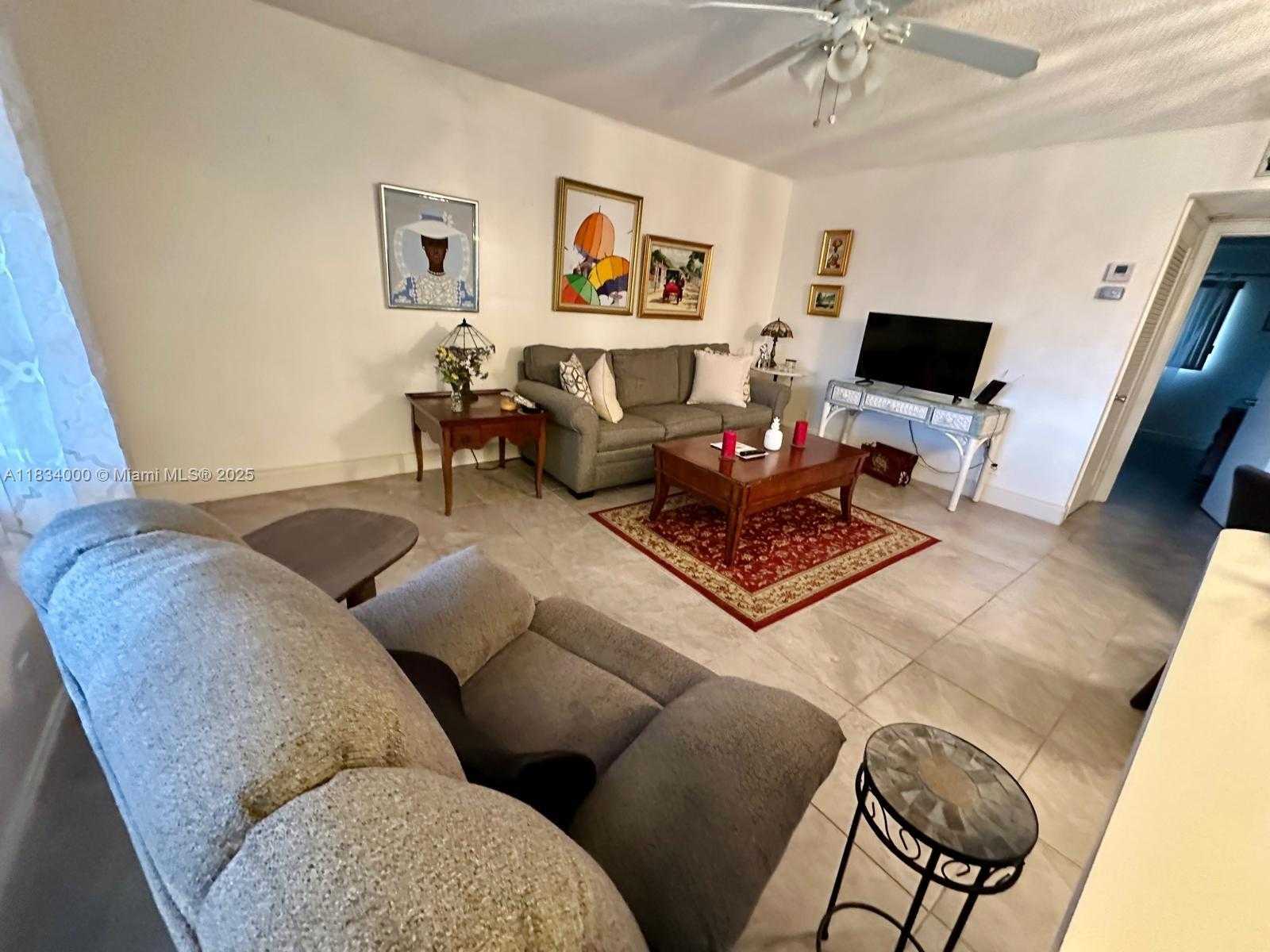Small Image of 5300 WASHINGTON ST #N318, Hollywood Number 8