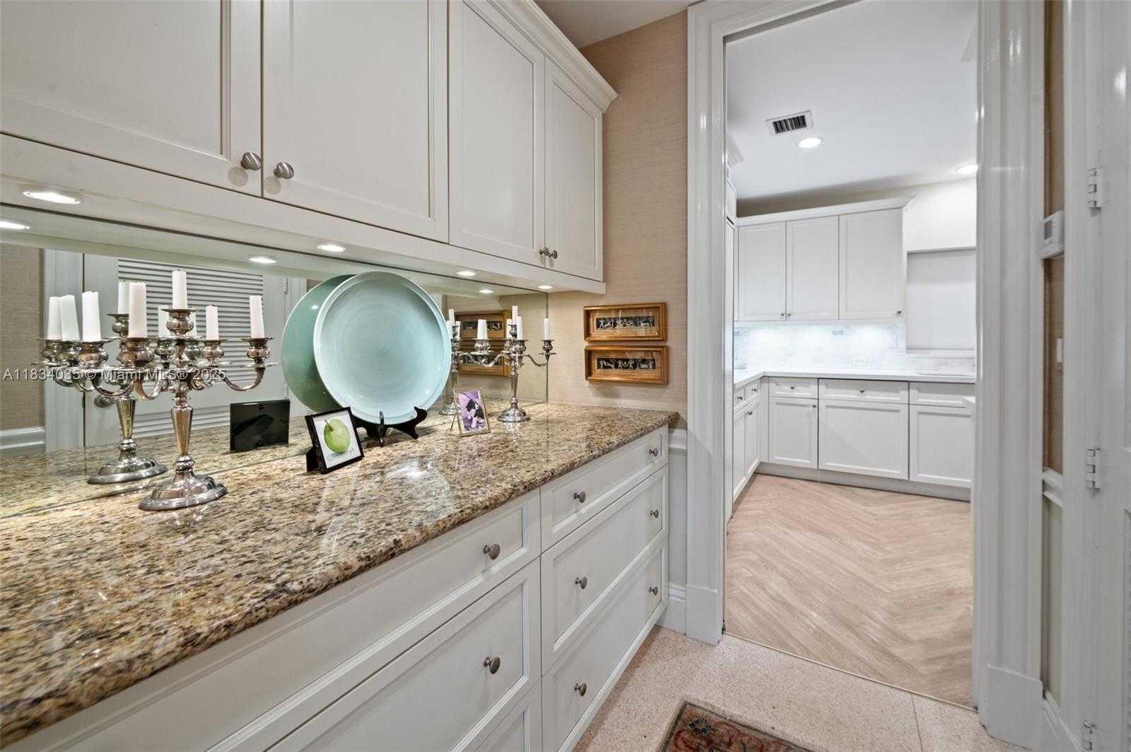 Small Image of 568 LORETTO AVE #11, Coral Gables Number 11