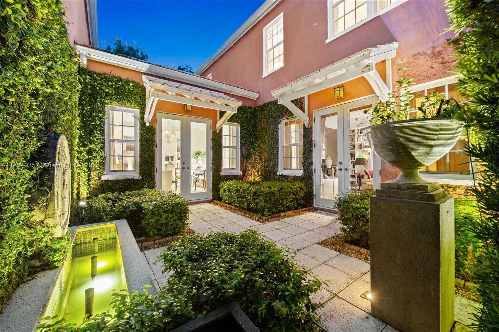 Small Image of 568 LORETTO AVE #11, Coral Gables Number 28