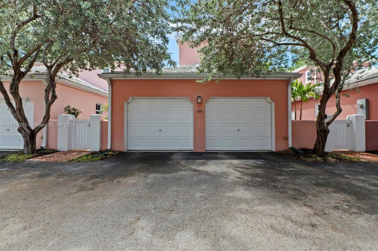 Small Image of 568 LORETTO AVE #11, Coral Gables Number 33