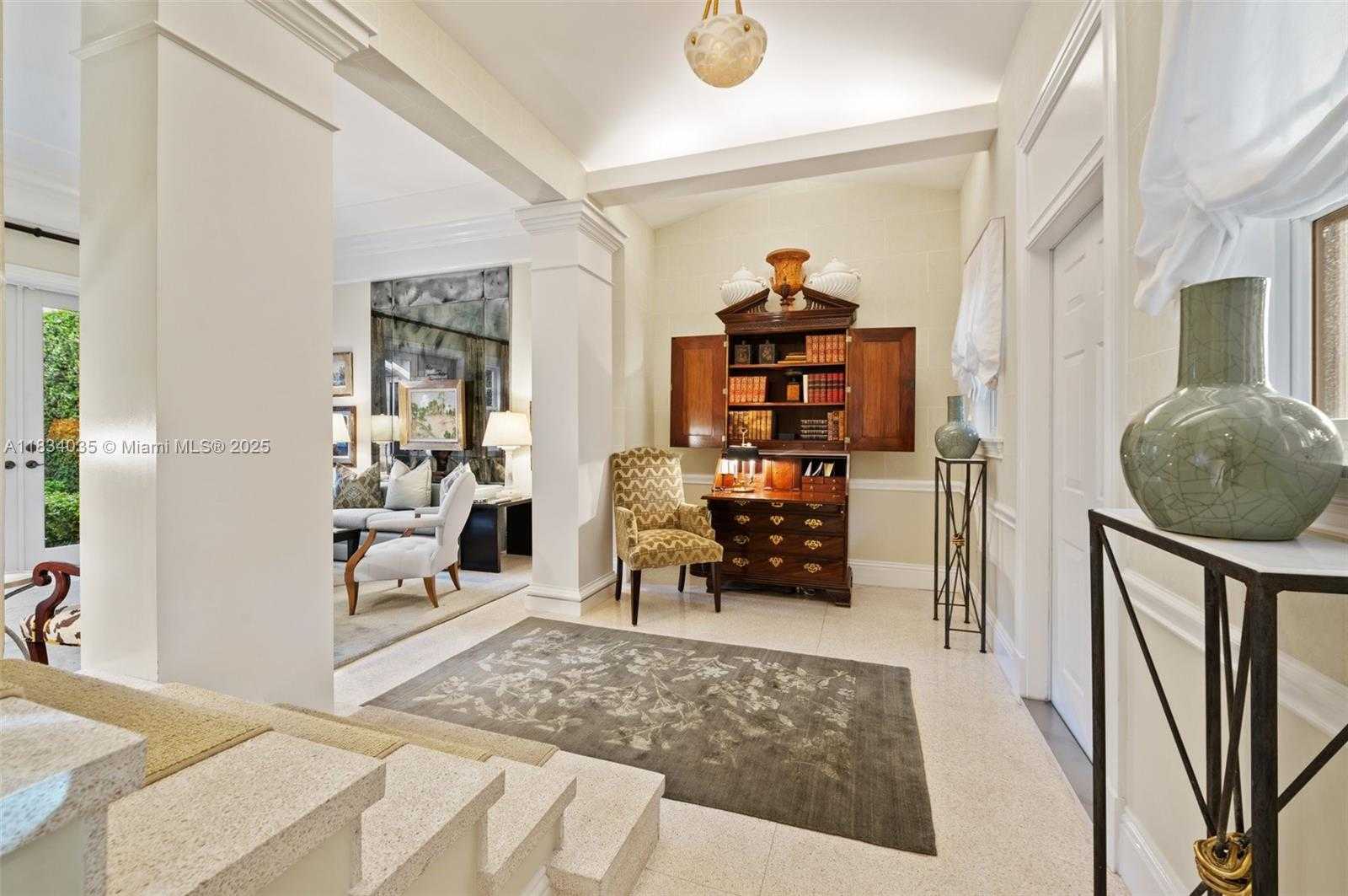 Small Image of 568 LORETTO AVE #11, Coral Gables Number 4