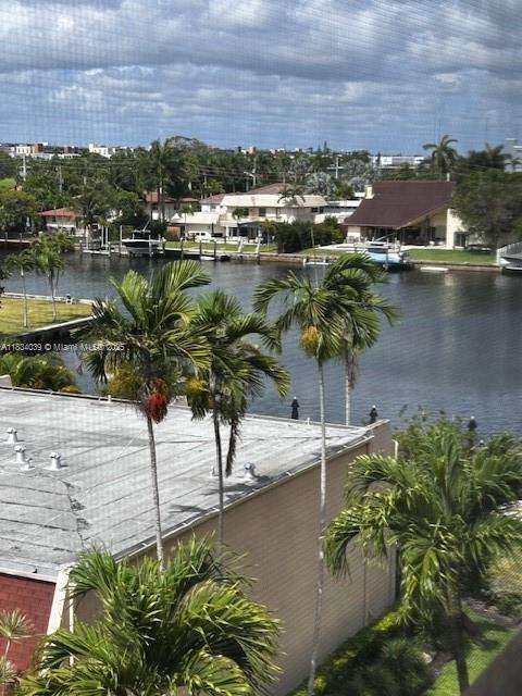 Small Image of 2001 ATLANTIC SHORES BLVD #516, Hallandale Beach Number 10