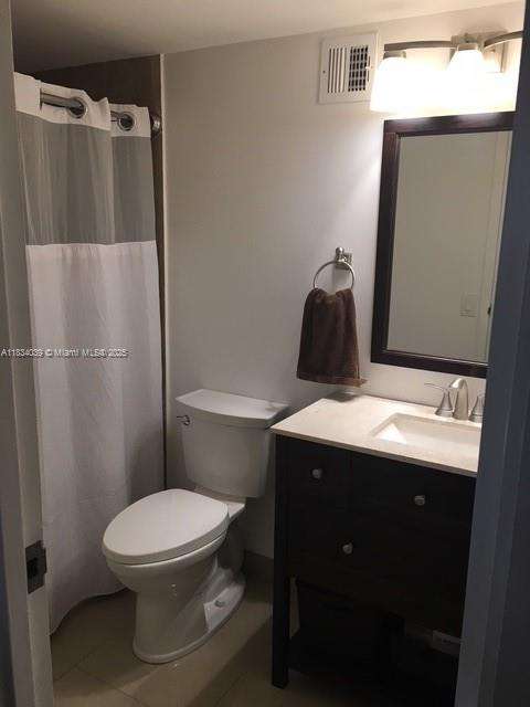 Small Image of 2001 ATLANTIC SHORES BLVD #516, Hallandale Beach Number 12