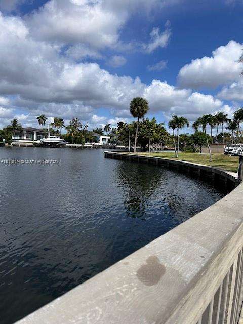 Small Image of 2001 ATLANTIC SHORES BLVD #516, Hallandale Beach Number 17