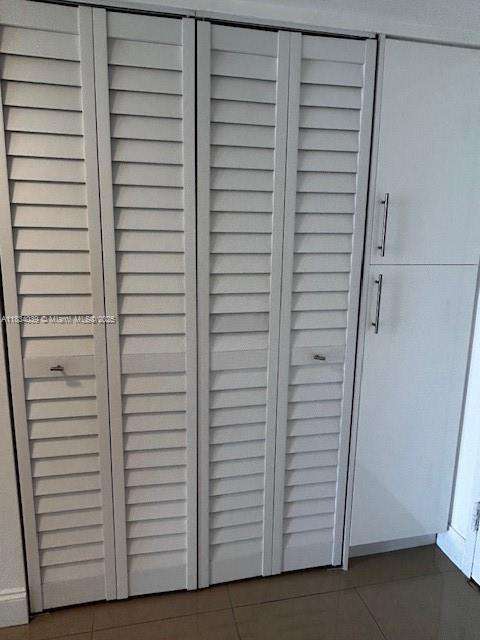 Small Image of 2001 ATLANTIC SHORES BLVD #516, Hallandale Beach Number 5