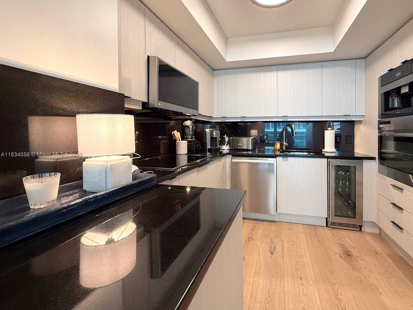 Small Image of 1331 BRICKELL BAY DR #506, Miami Number 7