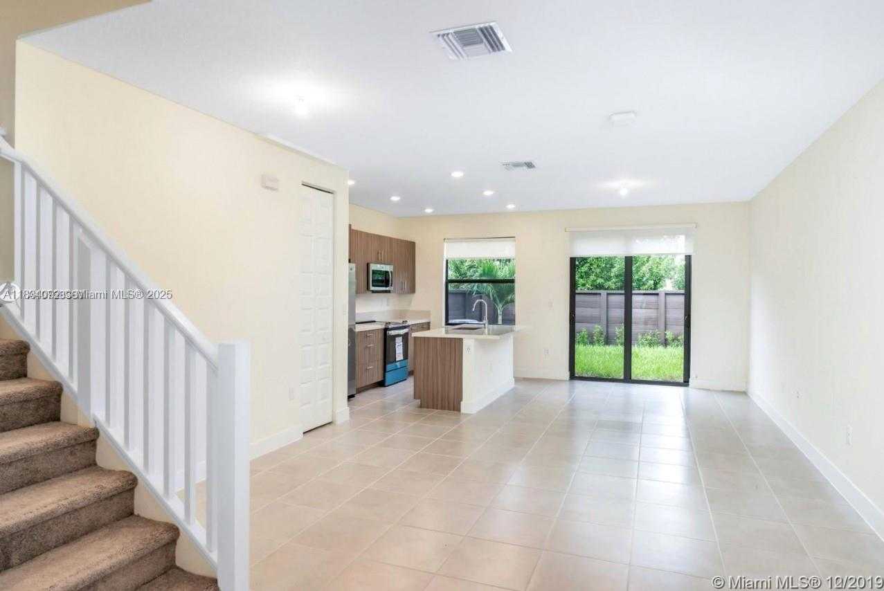 Small Image of 15842 NORTH WEST 91 CT #15842, Miami Lakes Number 2
