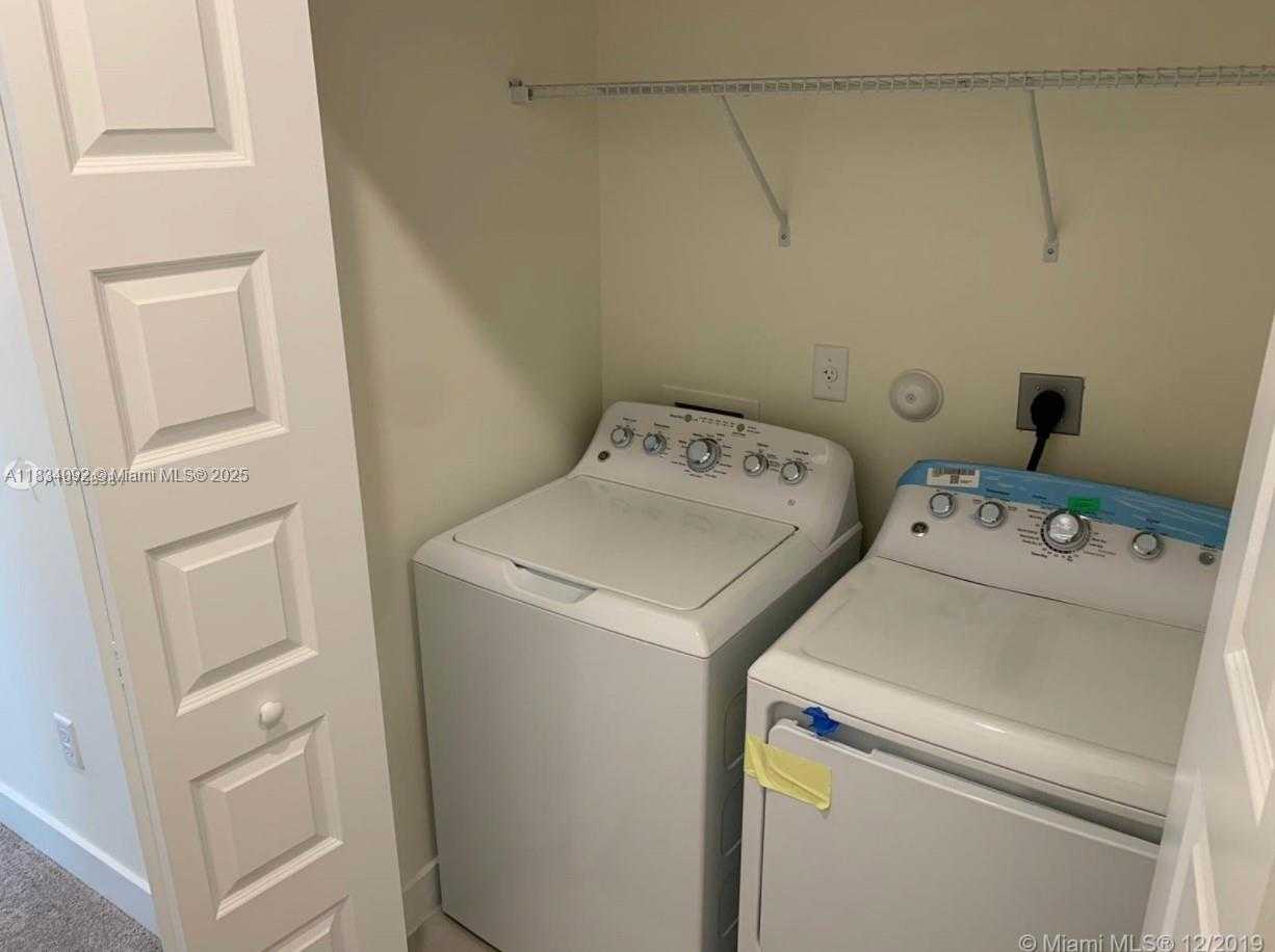 Small Image of 15842 NORTH WEST 91 CT #15842, Miami Lakes Number 5