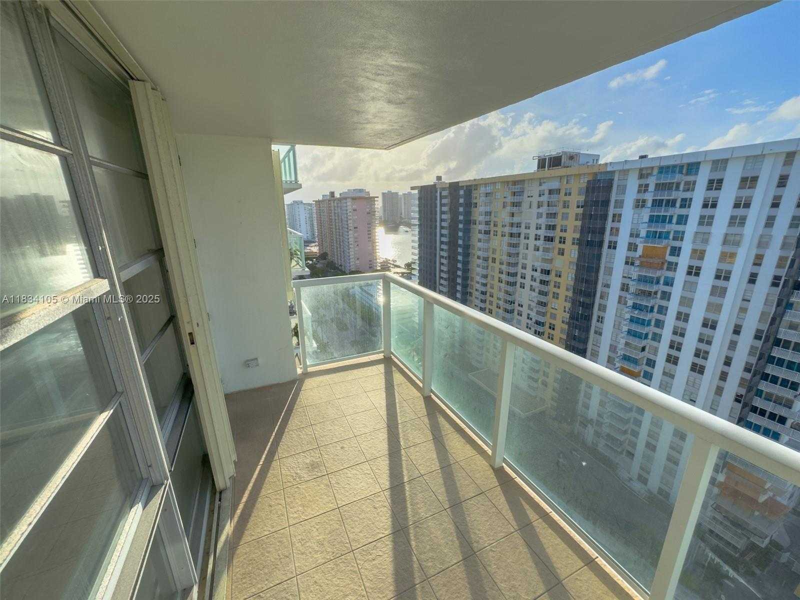 Small Image of 230 174TH ST #2207, Sunny Isles Beach Number 3