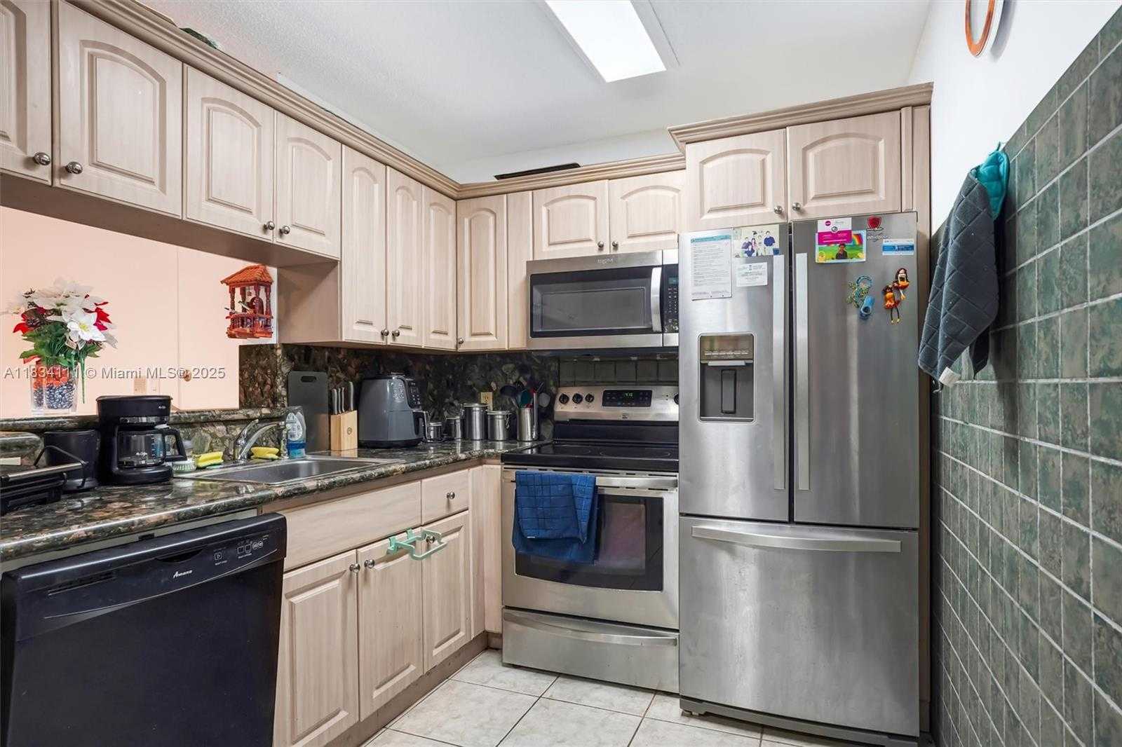 Small Image of 9723 HAMMOCKS BLVD #102, Miami Number 16