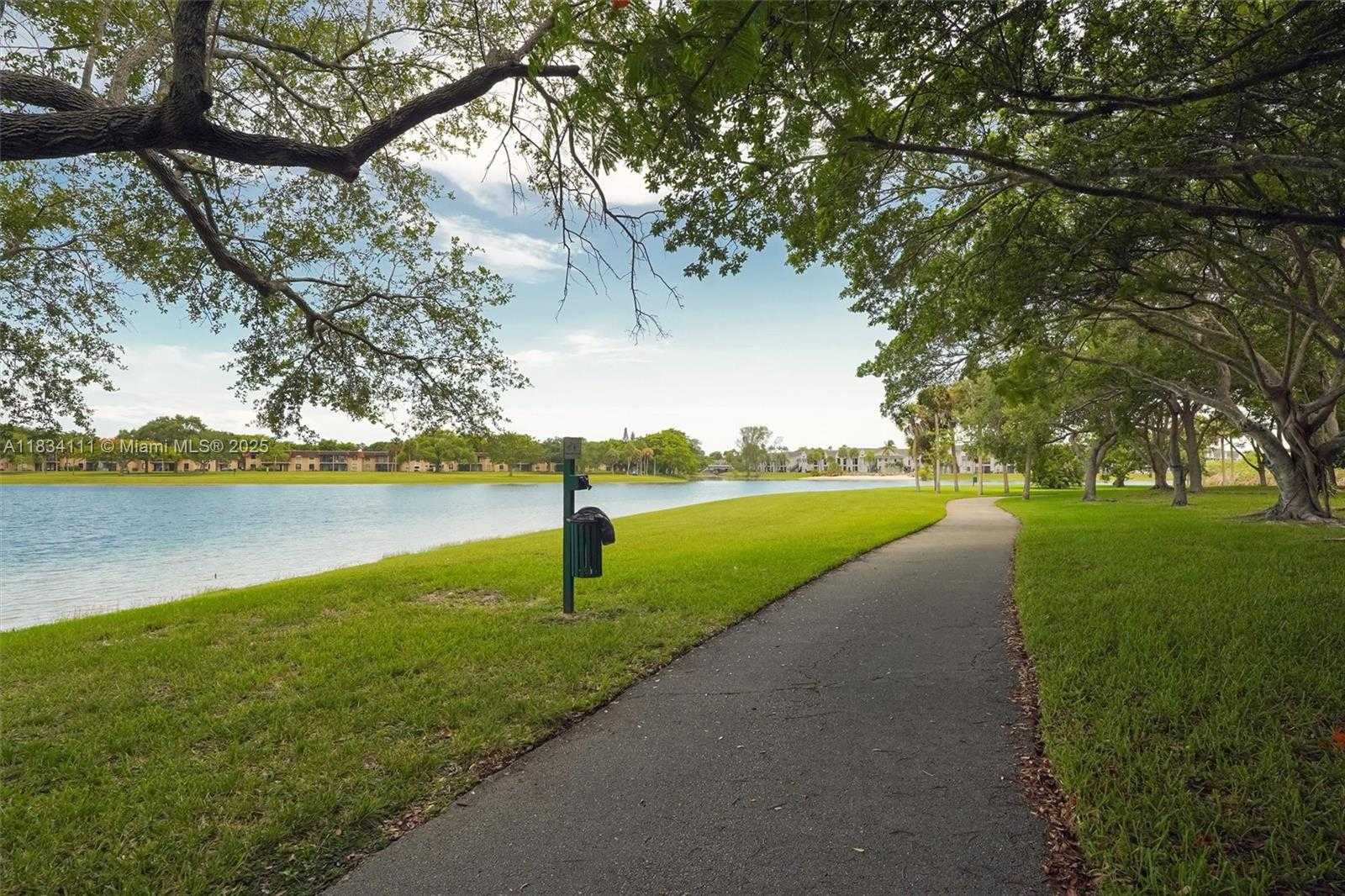 Small Image of 9723 HAMMOCKS BLVD #102, Miami Number 22