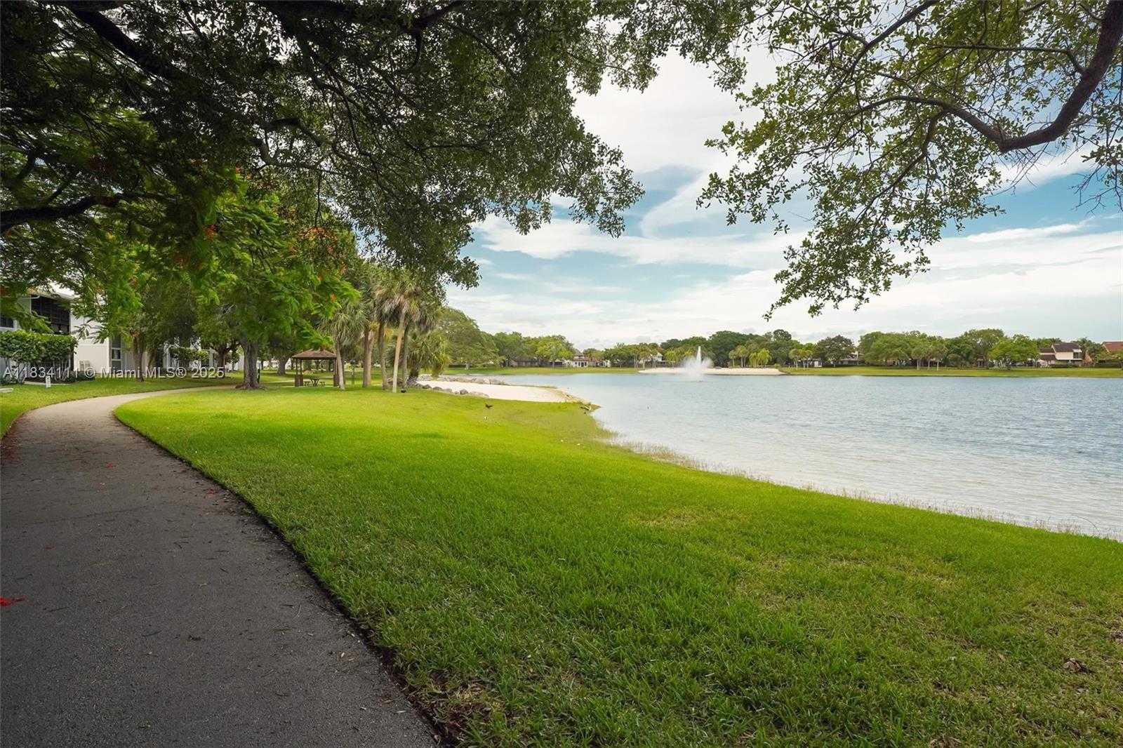 Small Image of 9723 HAMMOCKS BLVD #102, Miami Number 23