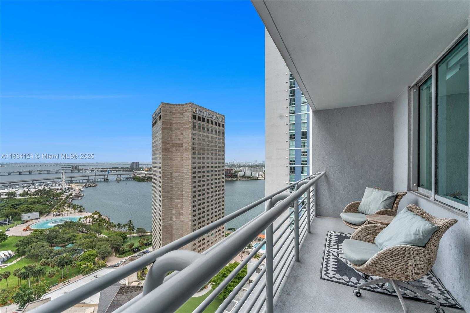 Small Image of 325 SOUTH BISCAYNE BLVD #2816, Miami Number 19