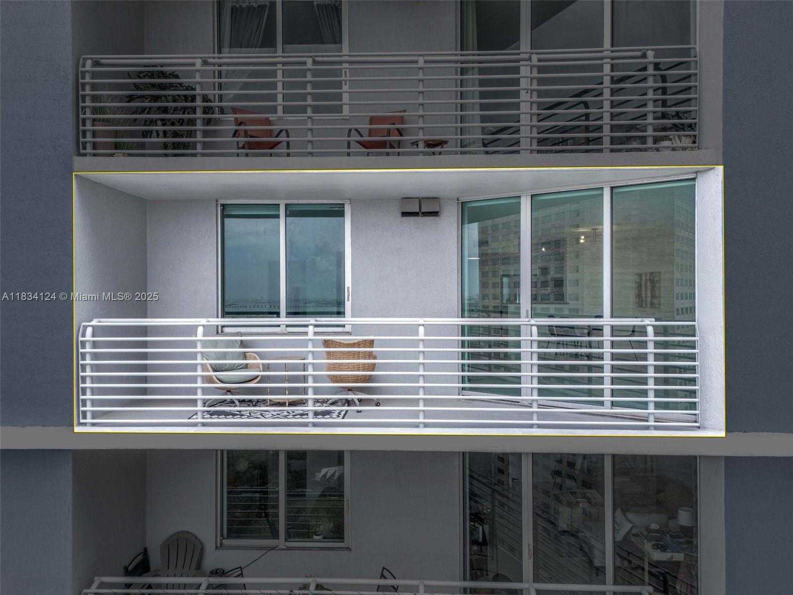 Small Image of 325 SOUTH BISCAYNE BLVD #2816, Miami Number 21