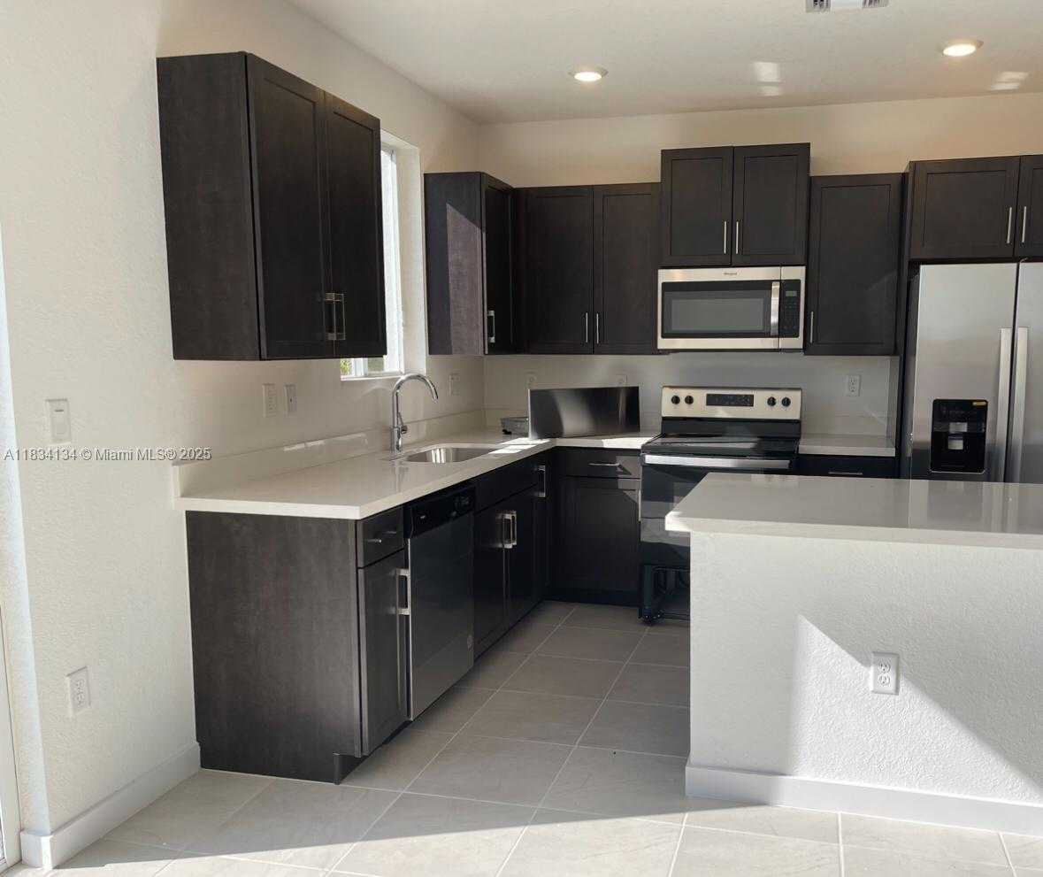 Small Image of 1090 SOUTH EAST 23RD AVE, Homestead Number 3