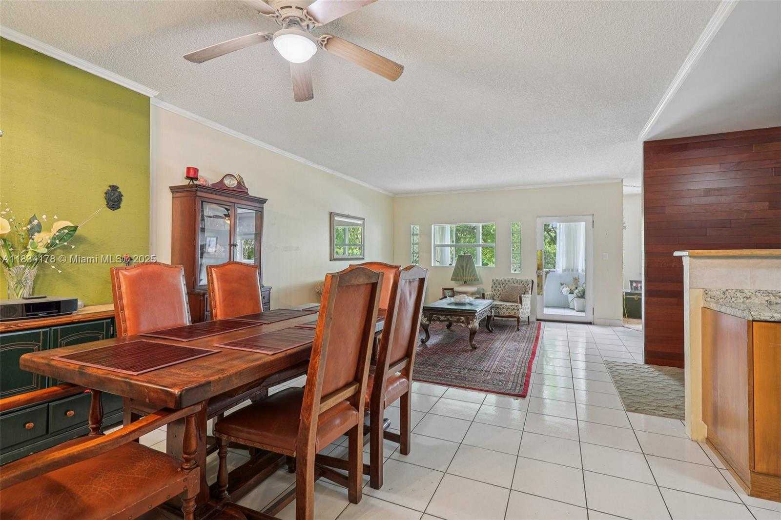 Small Image of 4350 HILLCREST DR #303, Hollywood Number 10