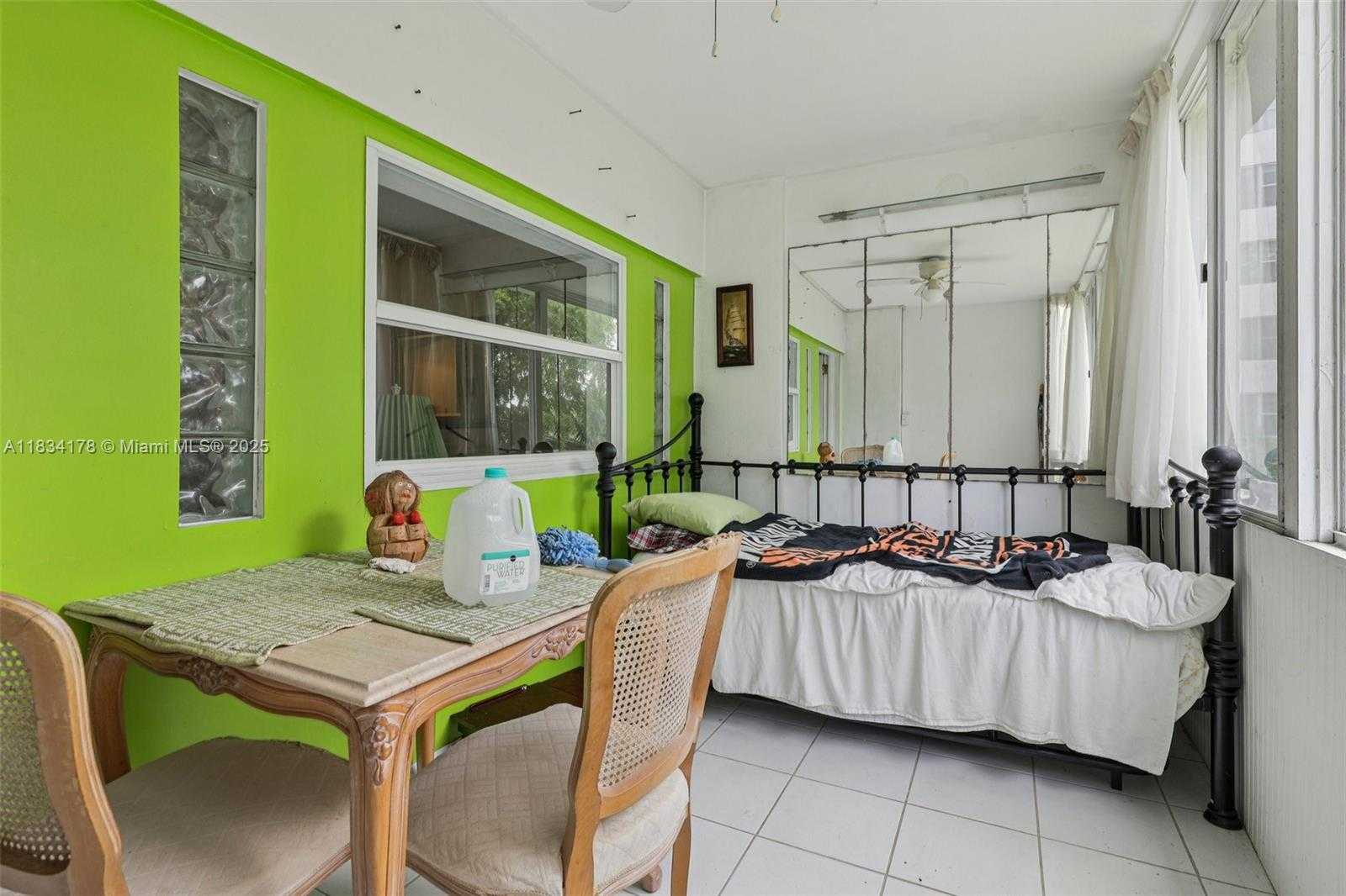 Small Image of 4350 HILLCREST DR #303, Hollywood Number 17