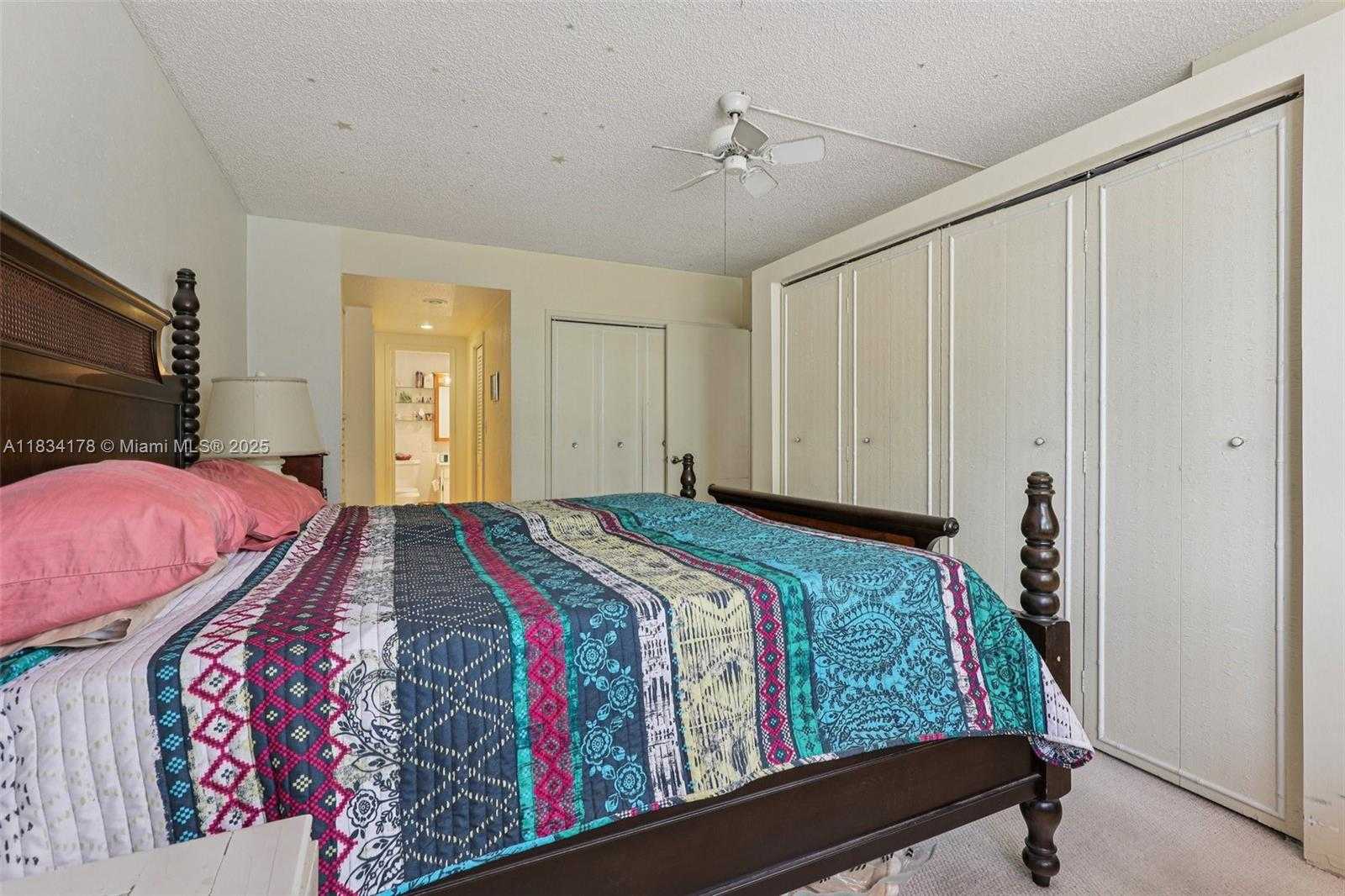 Small Image of 4350 HILLCREST DR #303, Hollywood Number 24