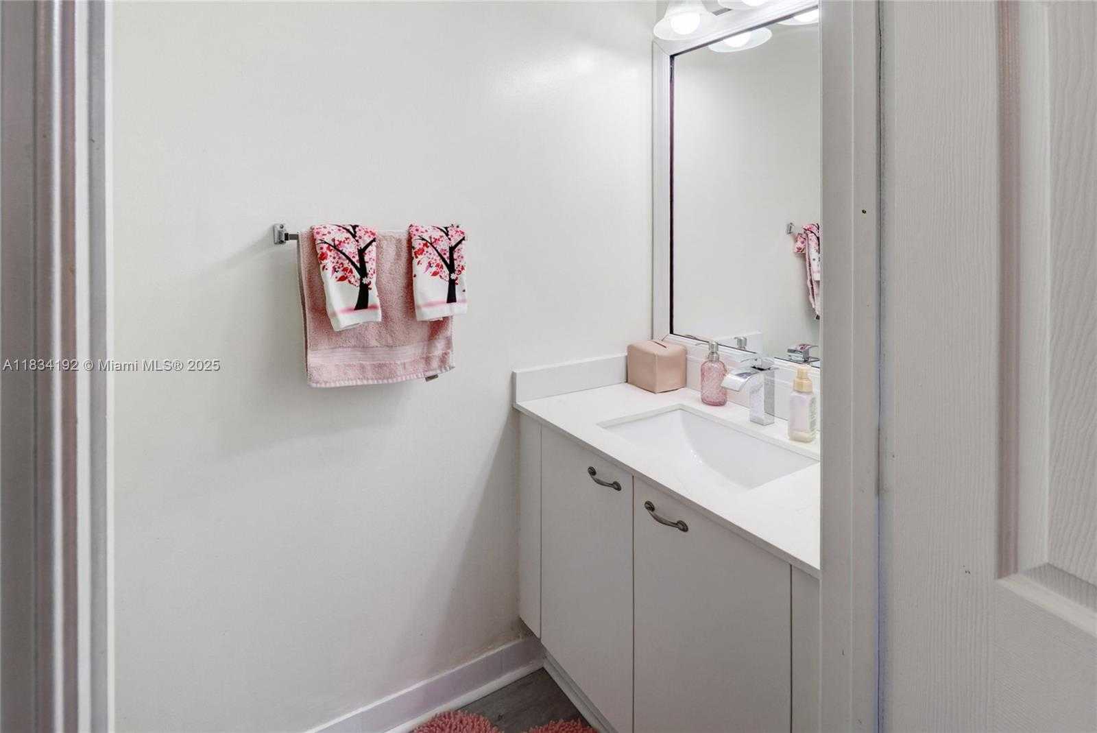Small Image of 2052 HACIENDA TER, Weston Number 14