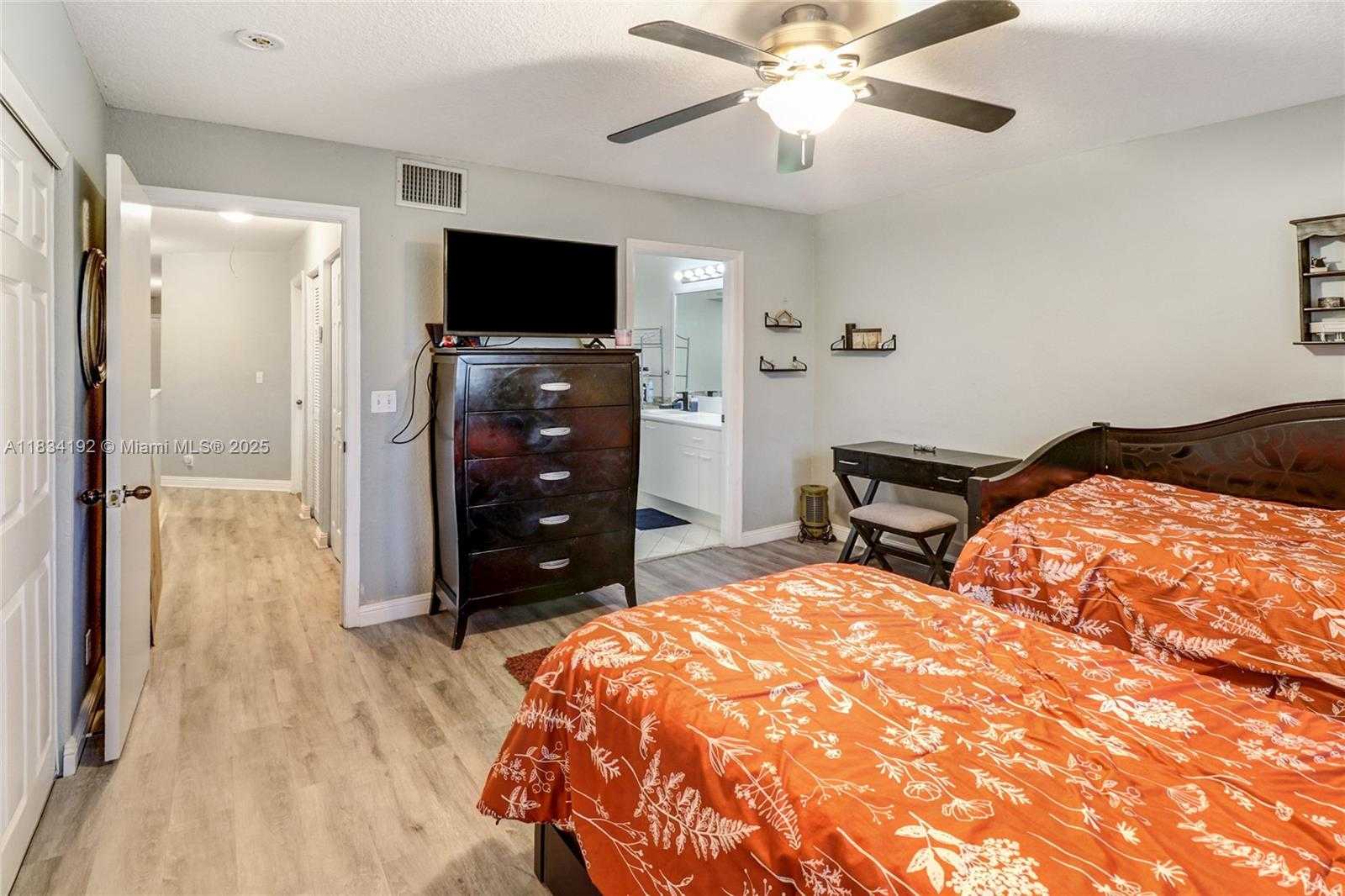 Small Image of 2052 HACIENDA TER, Weston Number 17