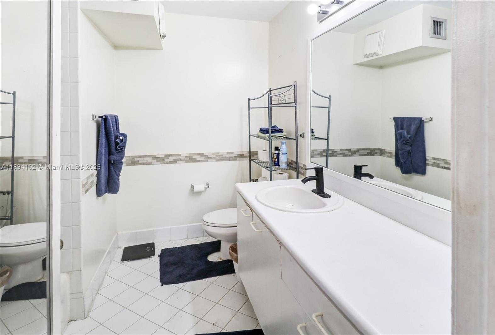 Small Image of 2052 HACIENDA TER, Weston Number 18