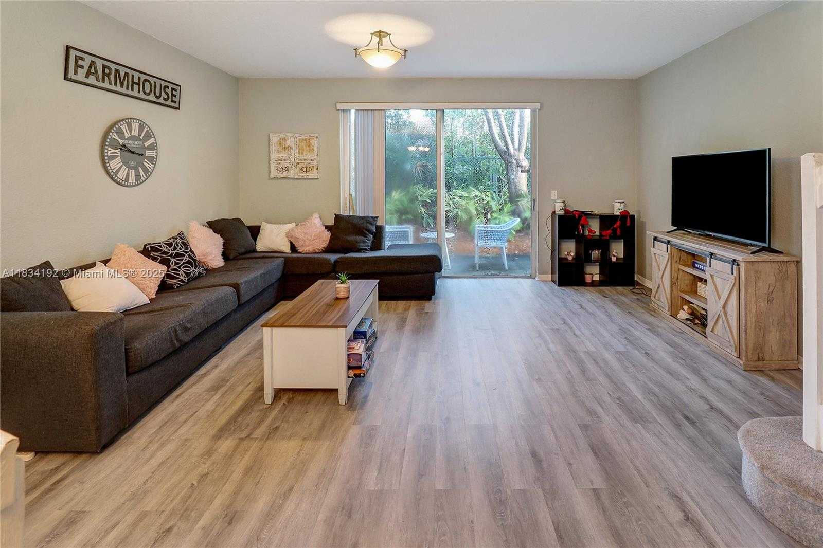 Small Image of 2052 HACIENDA TER, Weston Number 6