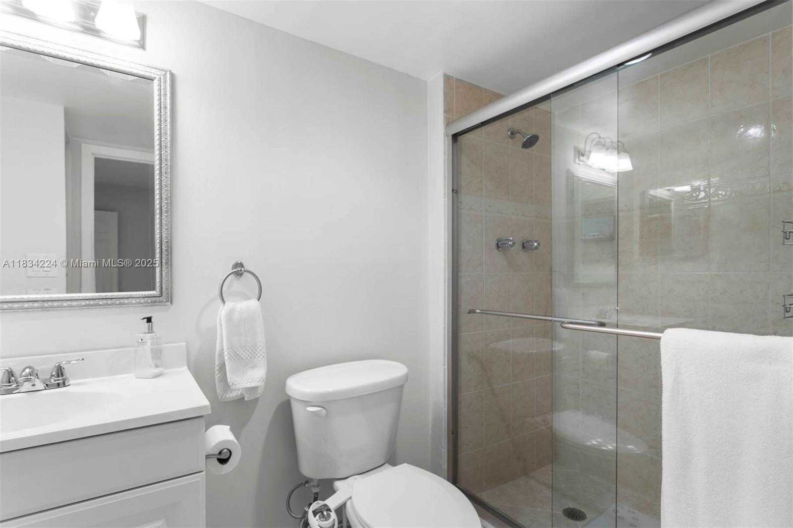 Small Image of 3401 NORTH COUNTRY CLUB DR #519, Aventura Number 12