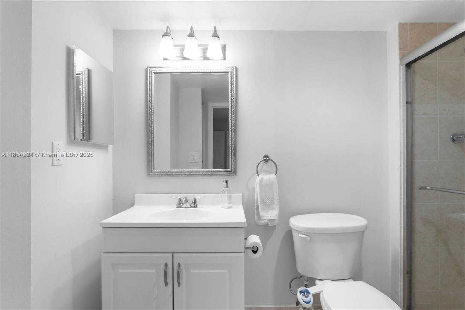 Small Image of 3401 NORTH COUNTRY CLUB DR #519, Aventura Number 13