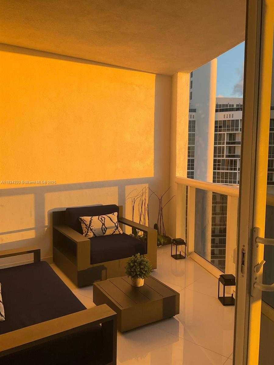 Small Image of 18201 COLLINS AVE #5303, Sunny Isles Beach Number 9